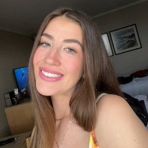 Meet your Posher, Karlee